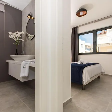 Luxury Royal M With Pool Iv Appartamento *