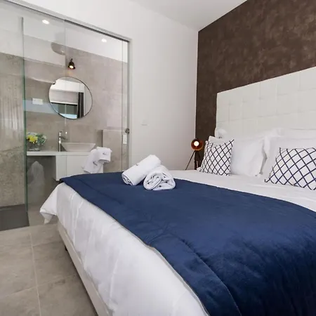 Luxury Royal M With Pool Iv Appartamento *